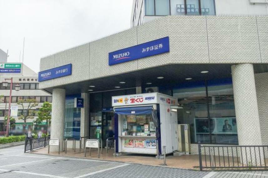 銀行・ATM みずほ銀行 茨木支店