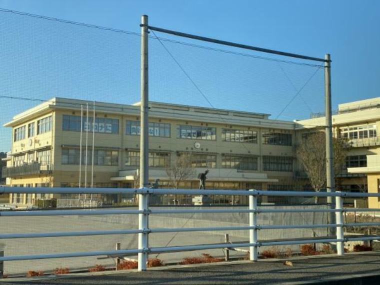 小学校 福岡小学校まで約1.4km（徒歩約18分）