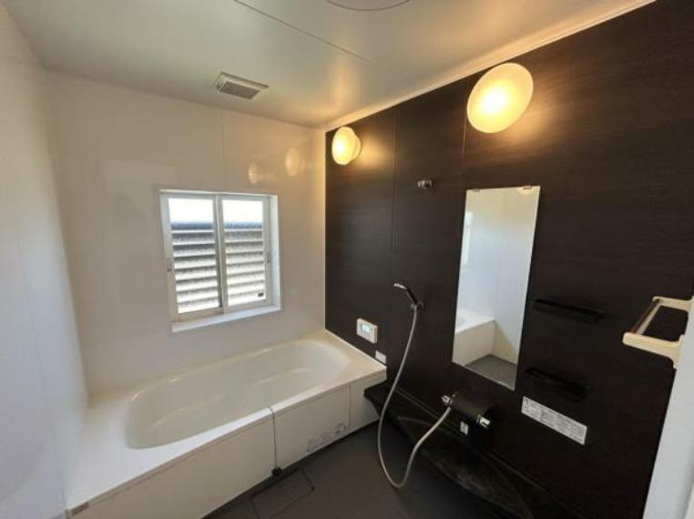 浴室 浴室は一坪サイズのユニットバスです。追い炊き機能付きです。