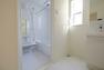 ランドリースペース ■浴室乾燥、窓換気も可能な洗面室
