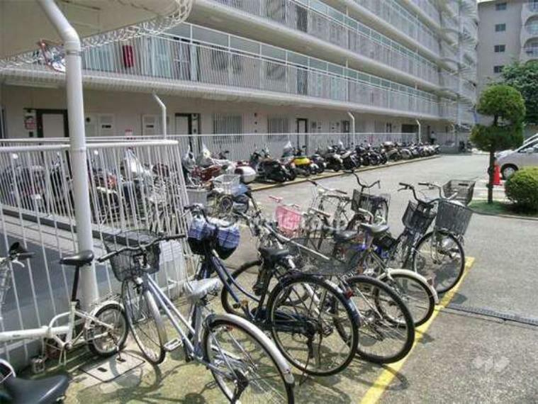 駐輪場、バイク置き場
