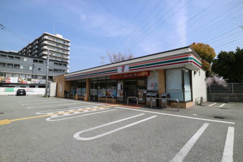 コンビニ セブンイレブン 宝塚小浜2丁目店
