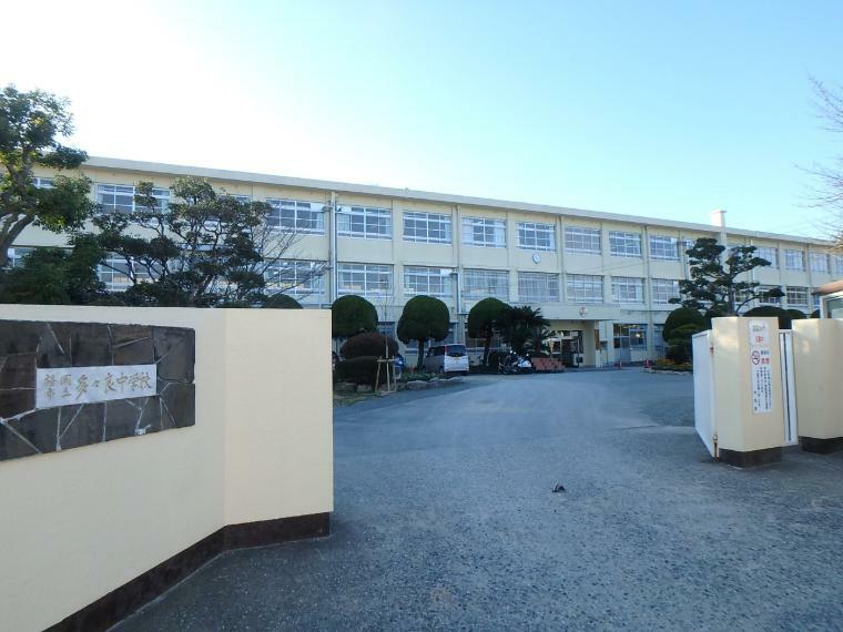 福岡市立多々良中学校（約1,200m）