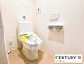 トイレ 【トイレ】 スッキリとしたデザインの温水洗浄便座付きトイレ！