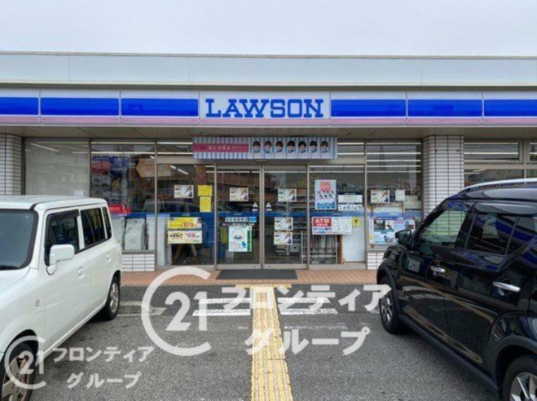 コンビニ ローソン神戸伊川谷町有瀬店 徒歩5分。