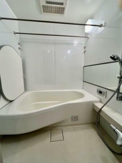 浴室 デルタ型の浴槽・1620サイズ　