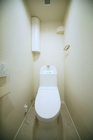 トイレ 温水洗浄機能付きトイレで、いつも快適にお使いいただけます！