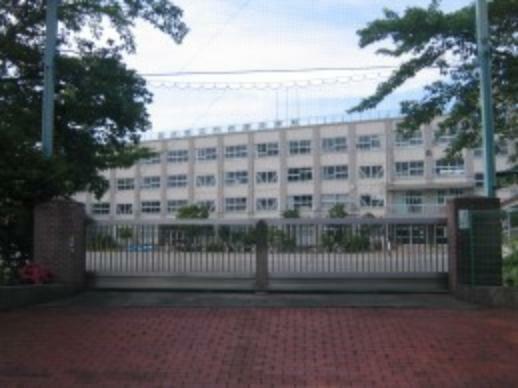竹の塚中学校（約1,200m）