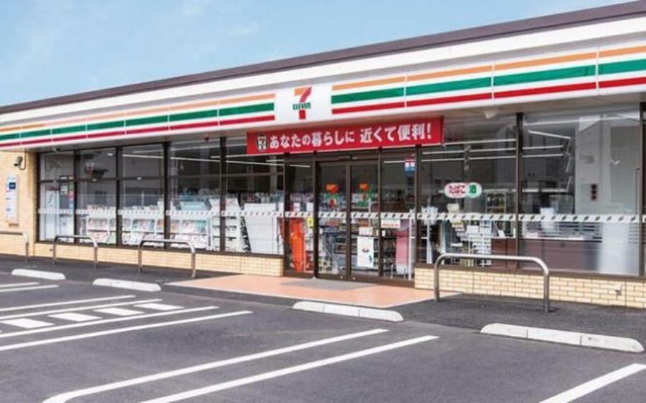 コンビニ セブン-イレブン 三郷戸ヶ崎店