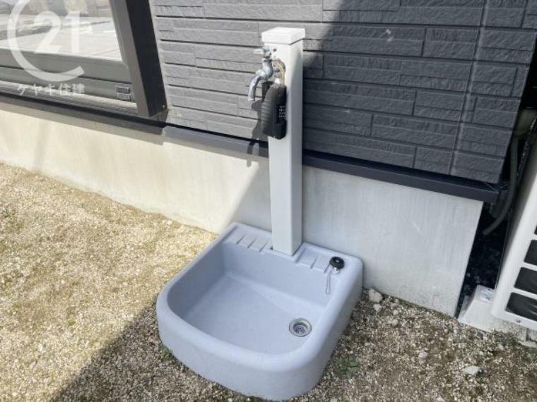 庭 立水栓付き