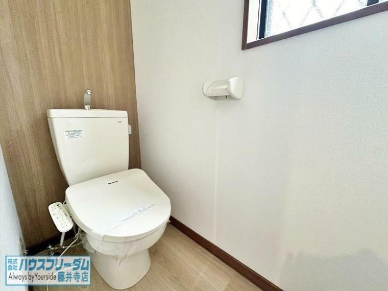 トイレ トイレ 白で統一された空間