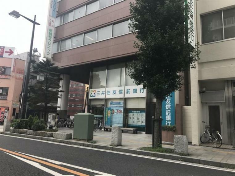 銀行・ATM 三井住友信託銀行　越谷支店