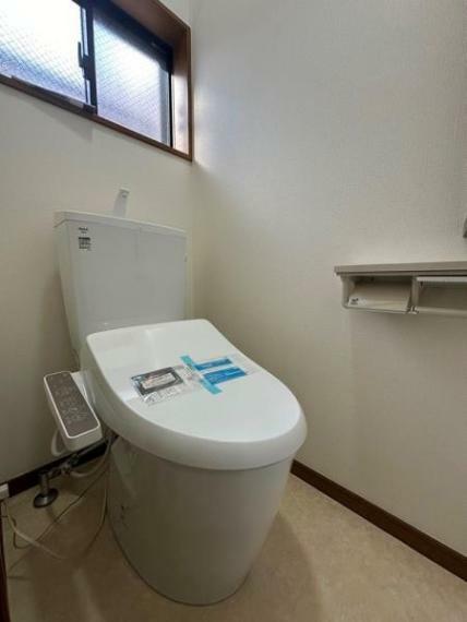 トイレ 【2階トイレ】1階・2階にトイレ設置。新規交換済み。