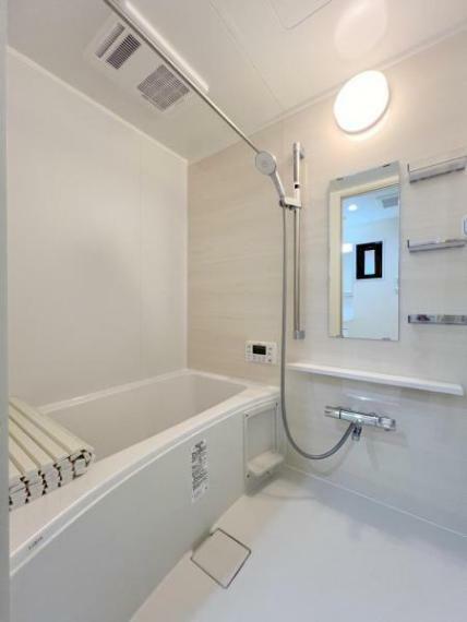 浴室 ■浴室乾燥機はカビ防止に、天気を気にせず洗濯を干せて大活躍