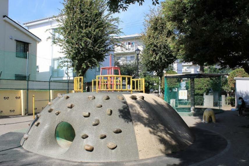 公園 【公園】やよい児童遊園まで581m