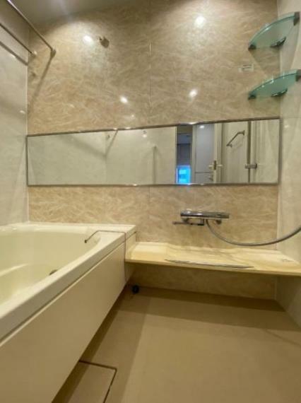 浴室 ミストサウナ機能付暖房乾燥機のあるバスルームです！