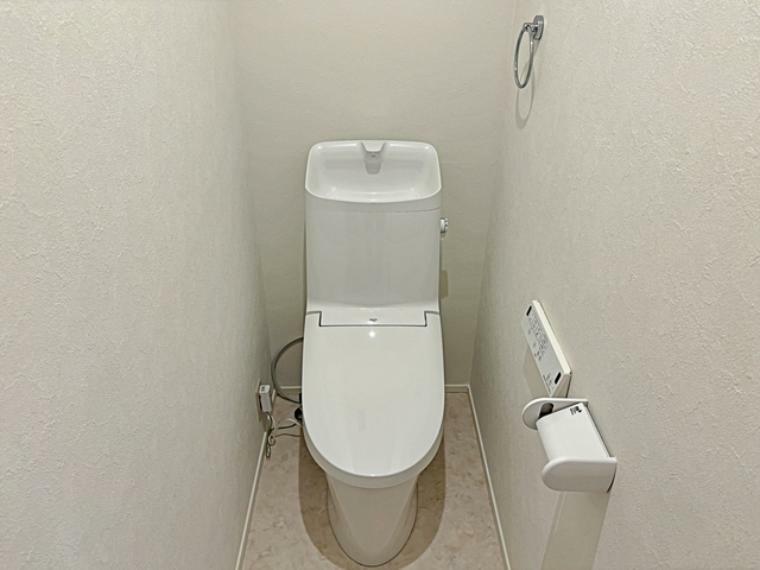 トイレ シャワー機能付トイレを設置 （トイレ新品交換済）