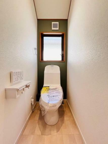 トイレ 快適使用の温水洗浄便座