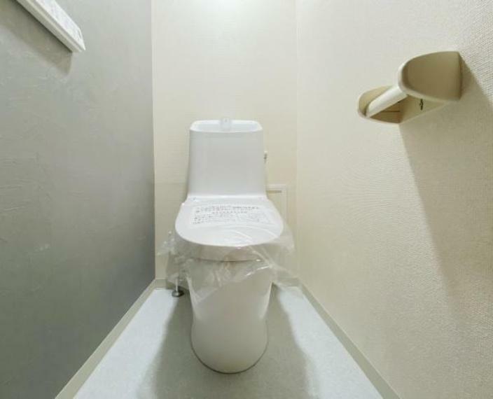トイレ 【トイレ】 シンプルでスッキリとしたデザインのトイレ