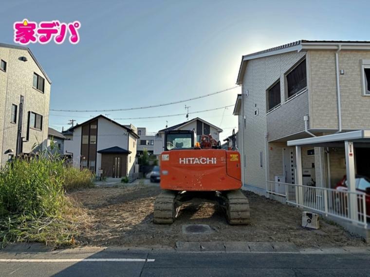 現況写真 吉田方小学校まで徒歩約6分！建築条件なしの更地引渡しです！お好きなハウスメーカーをご利用できます！