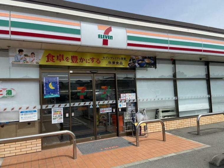 コンビニ 周辺 セブンイレブン 須恵旅石店