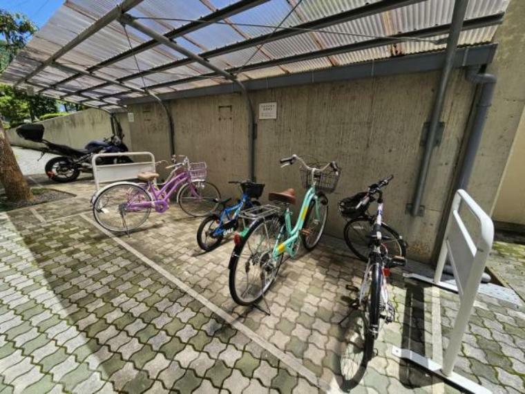 駐輪場 ゆとりある広さの駐輪場で自転車の出し入れもしやすいです。