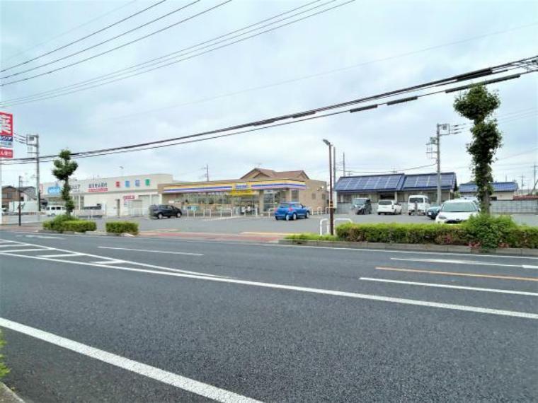 【コンビニ】ミニストップ太田南矢島店様まで約800m（徒歩10分）。