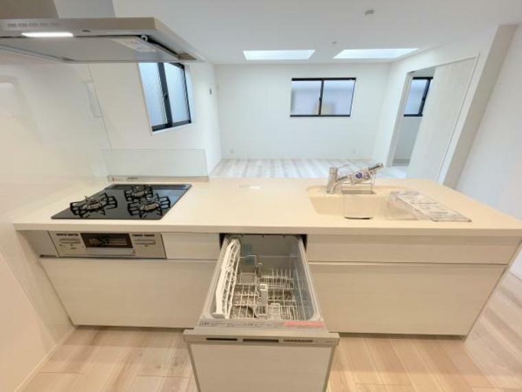 キッチン ■家事負担の軽減ができるビルトイン食洗機付きシステムキッチン