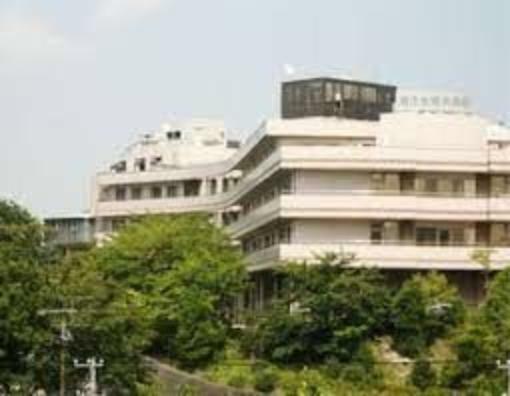 財団法人育生会横浜病院 徒歩27分。（約2,200m）