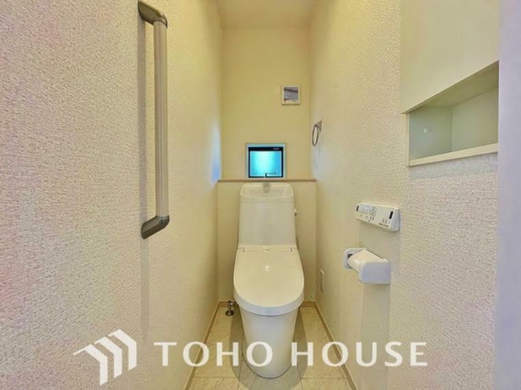 トイレ 家族が毎日使うプライベートな空間。清潔で使いやすいトイレにすることで快適に過ごすができます。（22号棟）