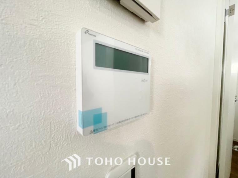 構造・工法・仕様 通気性や快適性を重視したリビングには、空気を汚さずに室内を快適な温度に保つ床暖房を完備しております。