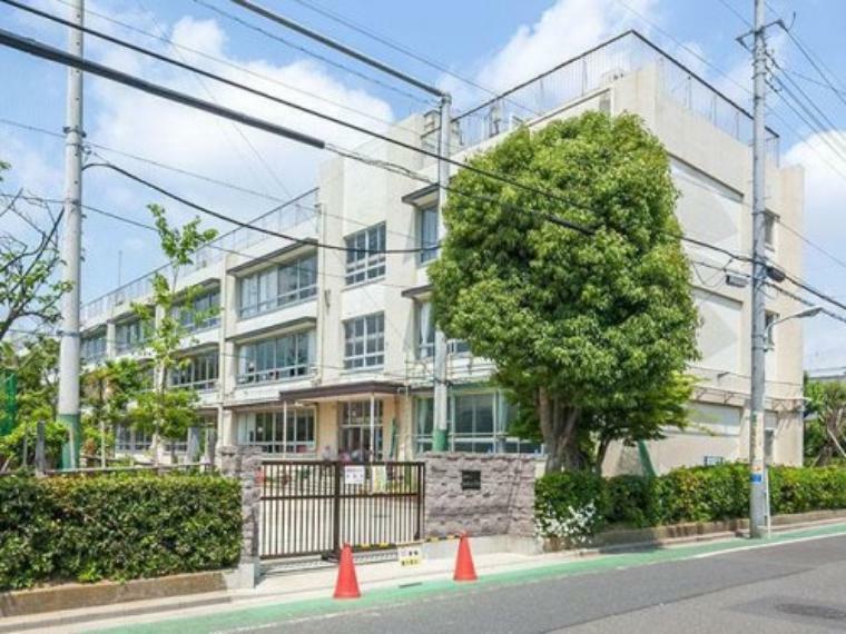 小学校 【小学校】葛飾区立飯塚小学校まで240m
