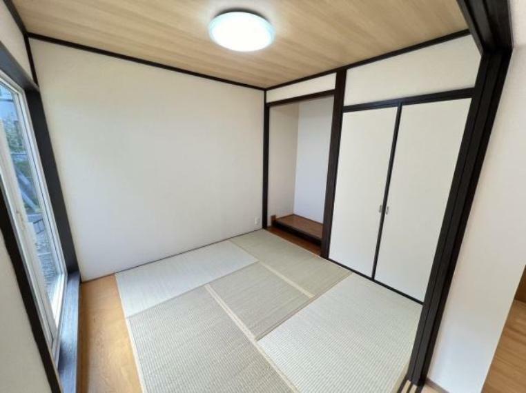 1階の和室約4.4帖です。畳の表替えと枠の塗装でとても気持ちがいいです。
