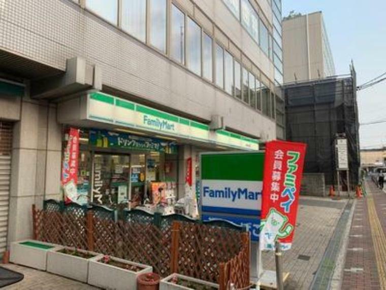 ファミリーマート大阪商大西店