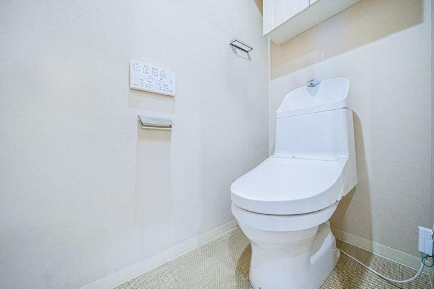 トイレ トイレ　※画像はCGにより家具等の削除、床・壁紙等を加工した空室イメージです。