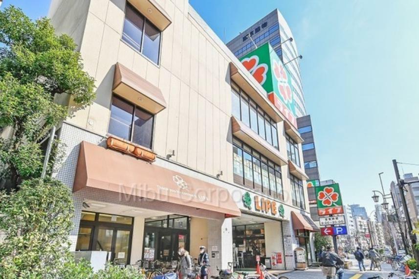 スーパー ライフ 渋谷東店（約:880m）
