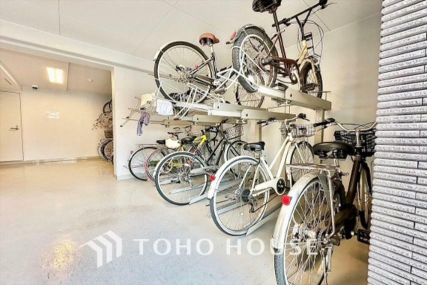 駐輪場 大切な自転車を置いておけるスペースがあります。