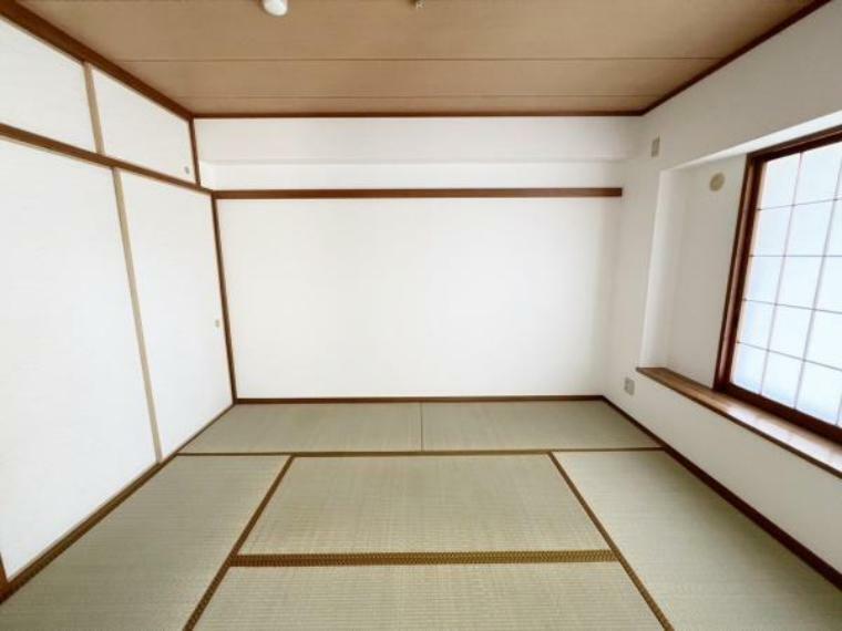 和室 6帖の和室～リビングとは別にゆったり使える空間は家族団らんや来客用、趣味や家事のスペースとして様々なシーンで活用いただけます。