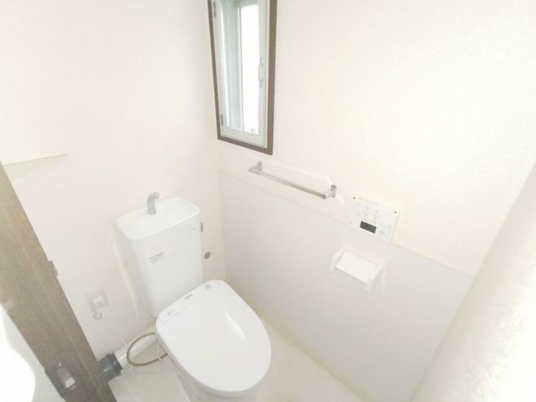 トイレ トイレは2014年に新しく交換しています。