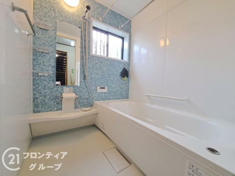 浴室 浴室洗面台つきの浴室です