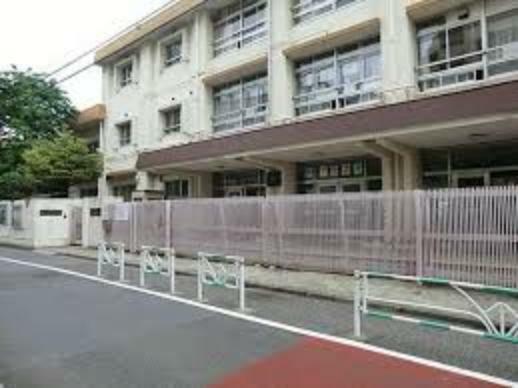 【小学校】渋谷区立西原小学校まで624m