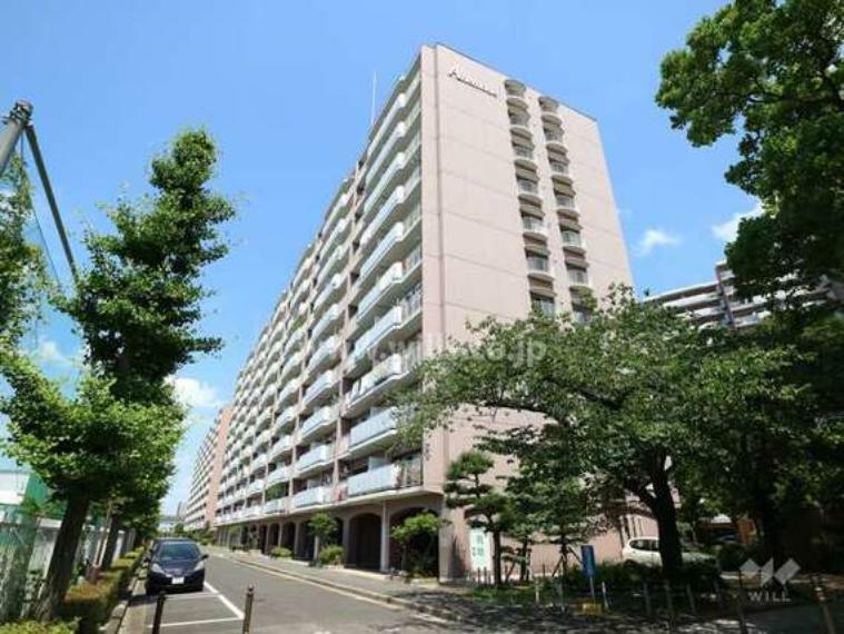 外観写真 矢田川パークハウスA棟の外観（南東側から）