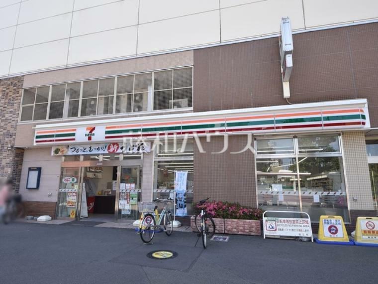 コンビニ セブン-イレブン 狛江駅前店