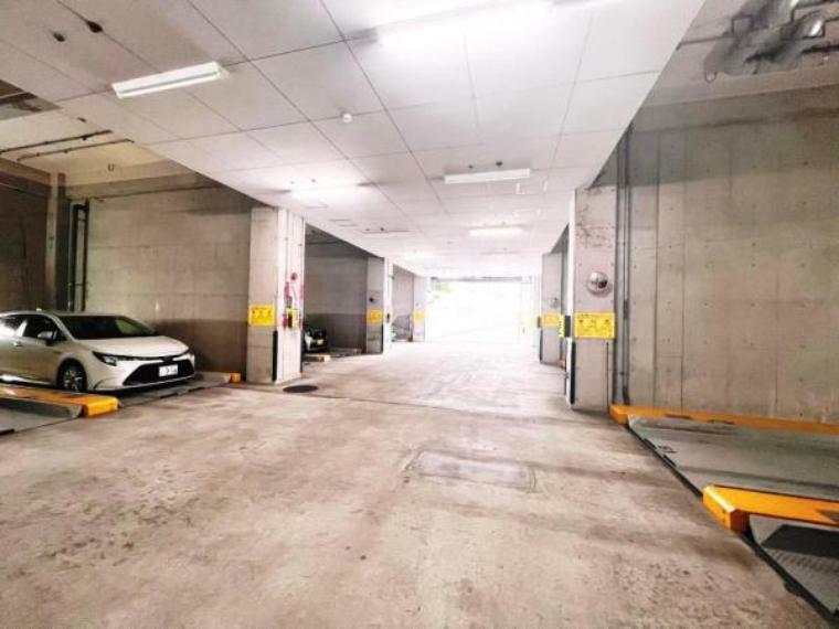 駐車場 駐車場ももちろん完備しておりますのでお車所有の方にも心強いです。
