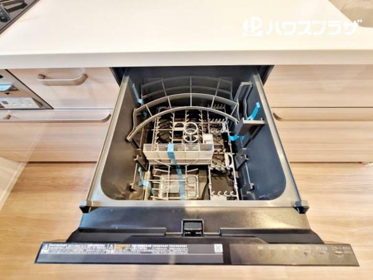 食器洗い乾燥機付システムキッチンは毎日の家事負担を軽減する嬉しい設備です。