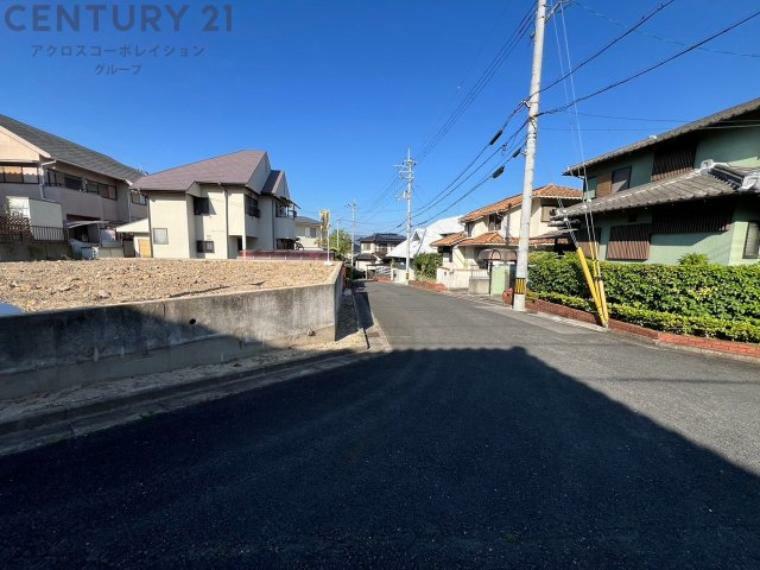 現況写真 前面道路含む現地写真