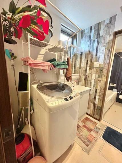 洗面化粧台 【洗濯機置き場・洗面所】