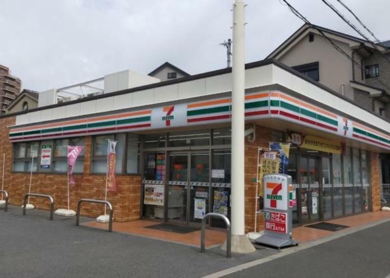 コンビニ セブンイレブン大阪毛馬橋店