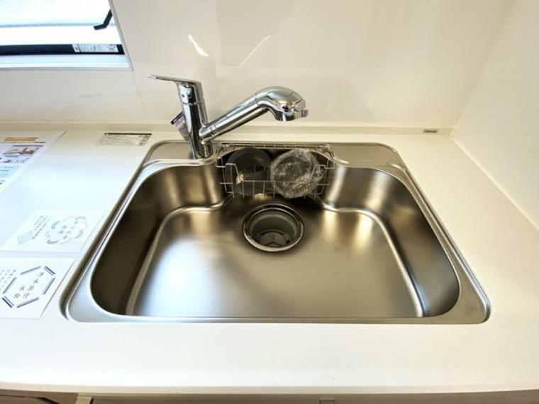 キッチン 節水効果もあります、蛇口一体型の浄水器。