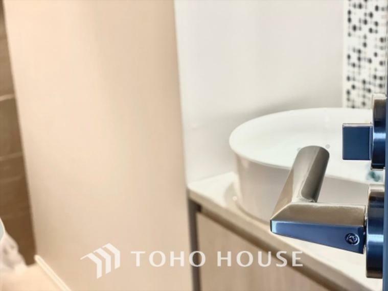 【TOILET】快適な生活に不可欠。節水型の高性能トイレを新設。